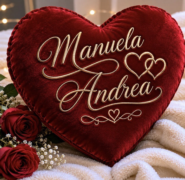Cuscino Personalizzato a Cuore con Nomi Ricamati